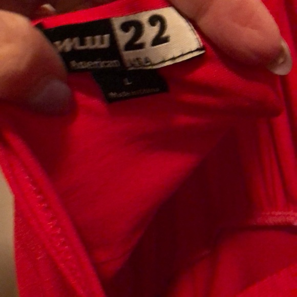 Women’s V-neck ruched on the side top - Picture 4 of 4